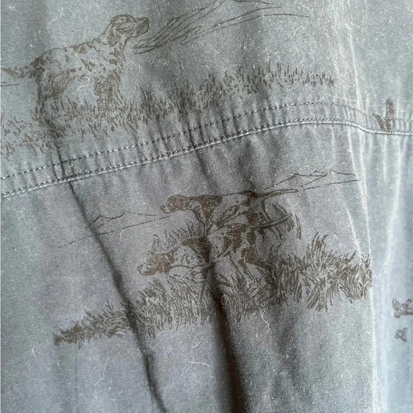 Columbia • Hunting Dog Print Long Sleeve Button Down Shirt - Picture 5 of 8